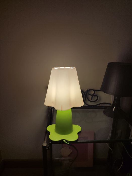 Vendo candeeiro de mesa