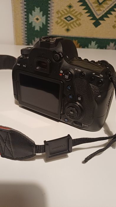 Aparat Canon Eos 6D Mark II przebieg 88 tyś