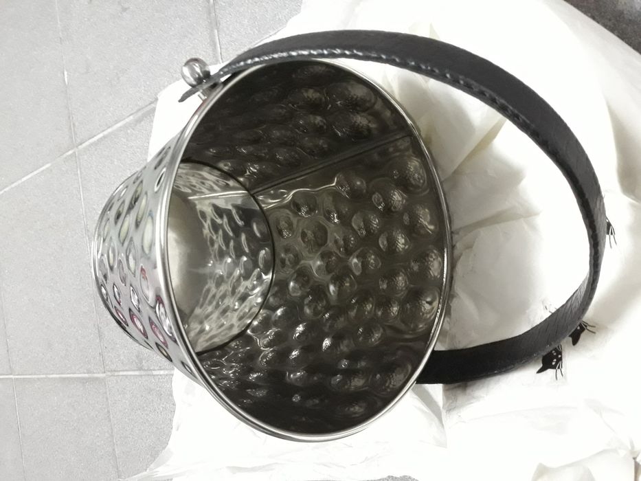 Frapé em Inox com pega de couro - Gato Preto
