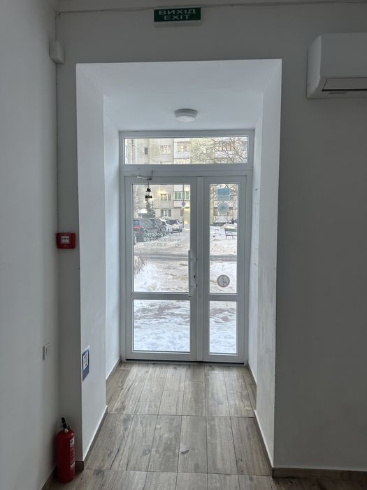 Приміщення, вулиця Роксоляни 59