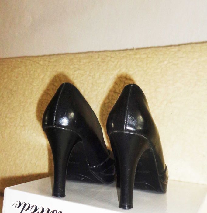 FIONI czarne czółenka na wysokim obcasie r.39/25cm