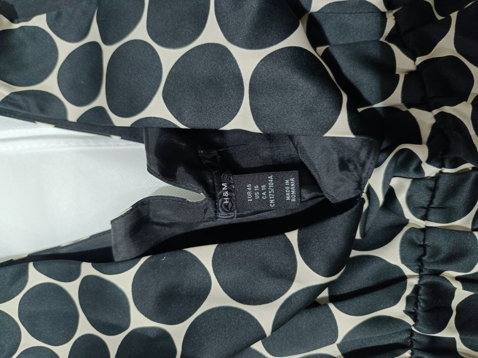 Vestido de mulher em cetim