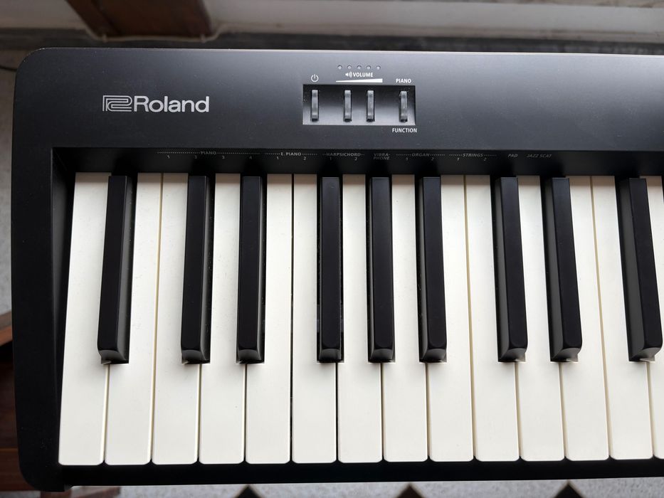 Piano Roland fp-10