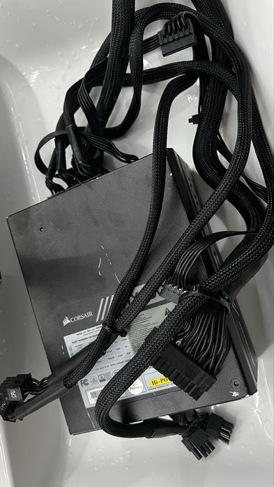 fonte de alimentação Corsair HX1000 (80 Plus Platinum, Totalmente Modular)