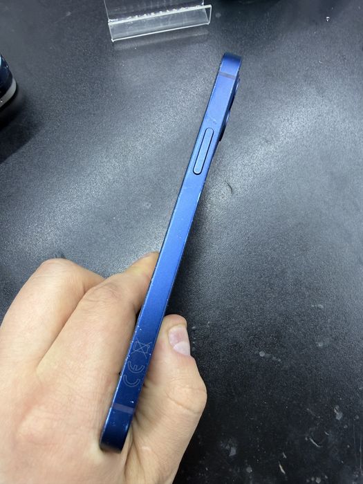 Iphone 12 blue icloud екран битий