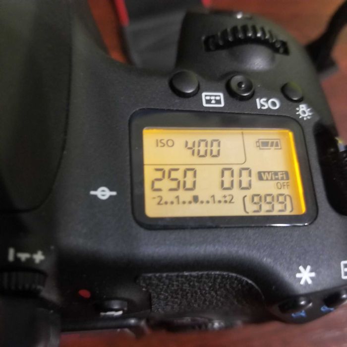 Фотоапарат Canon EOS 760D Body