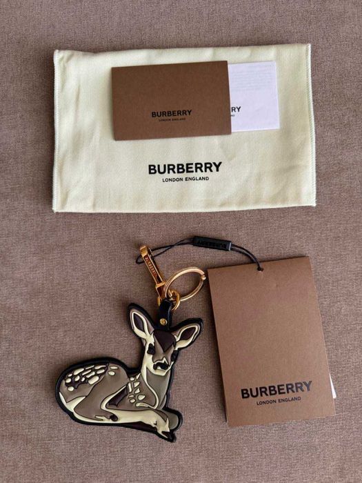 новый брелок / подвес Burberry