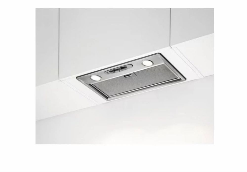 Витяжка ELECTROLUX LFG525S ,новая