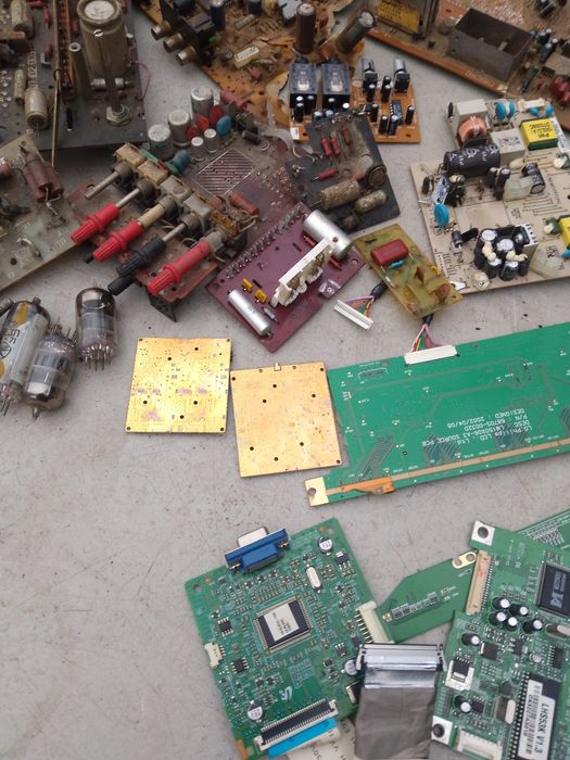 Продам платы разные.