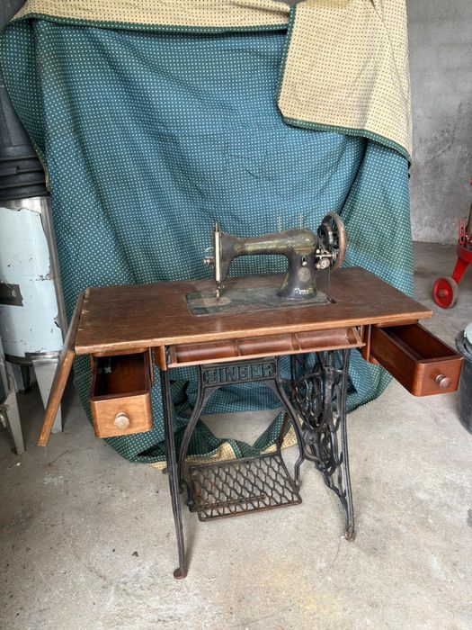Máquina de costura Singer
