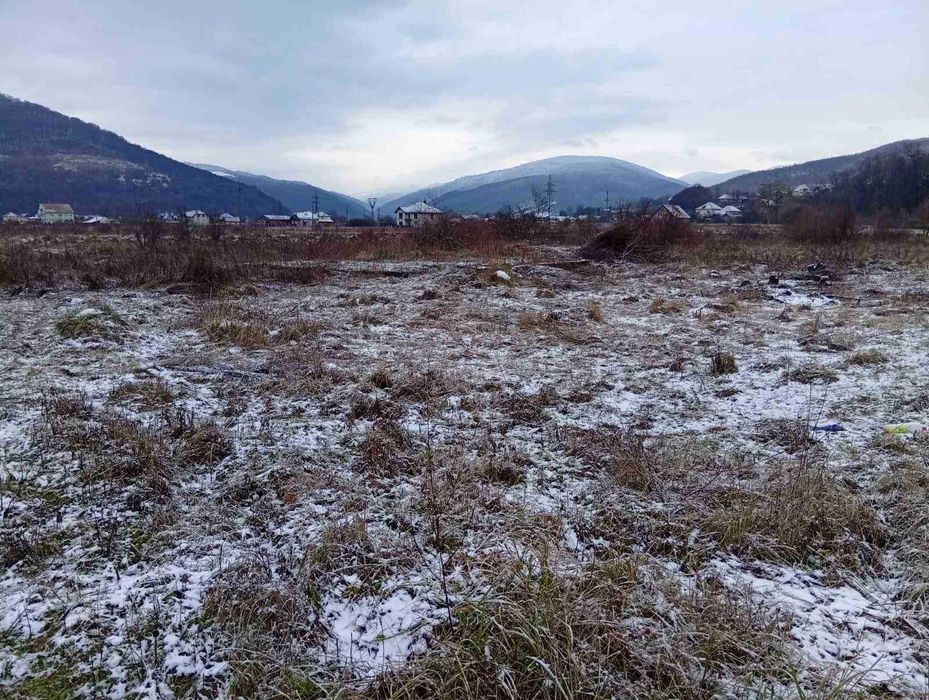 Продаю незавершене пром. буд-тво, Свалява , зем.  150 соток,  по 665$.