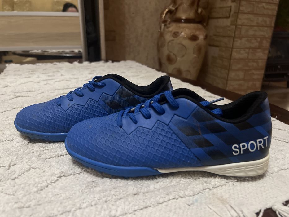 Дитячі футзалки 35 розмір