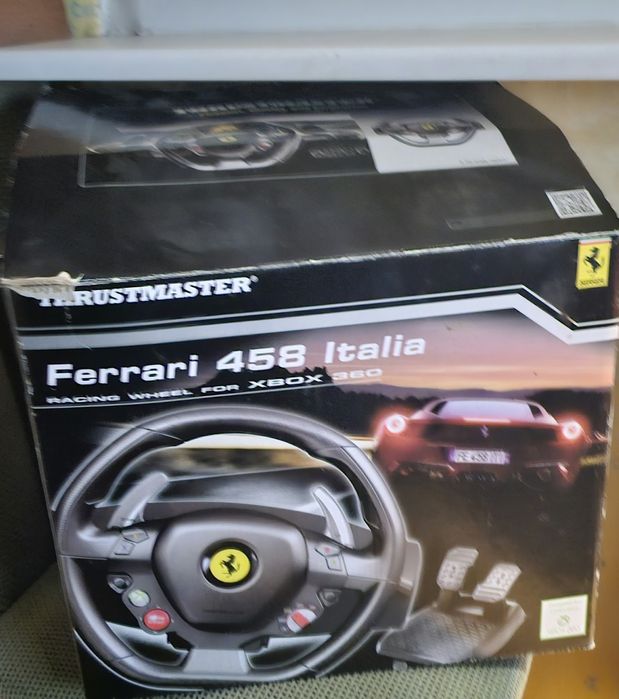 Kierownica Thrumaster Ferrari  458 Italia na PC lub XBOX 360
