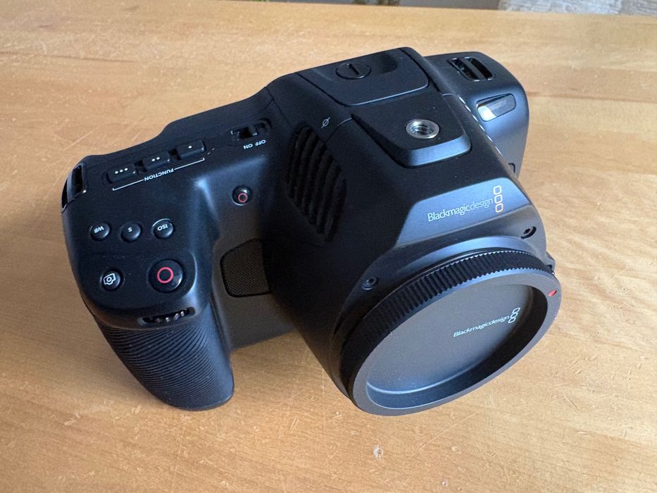 Blackmagic Pocket Cinema Camera 6K Pro (BMPCC 6K Pro)