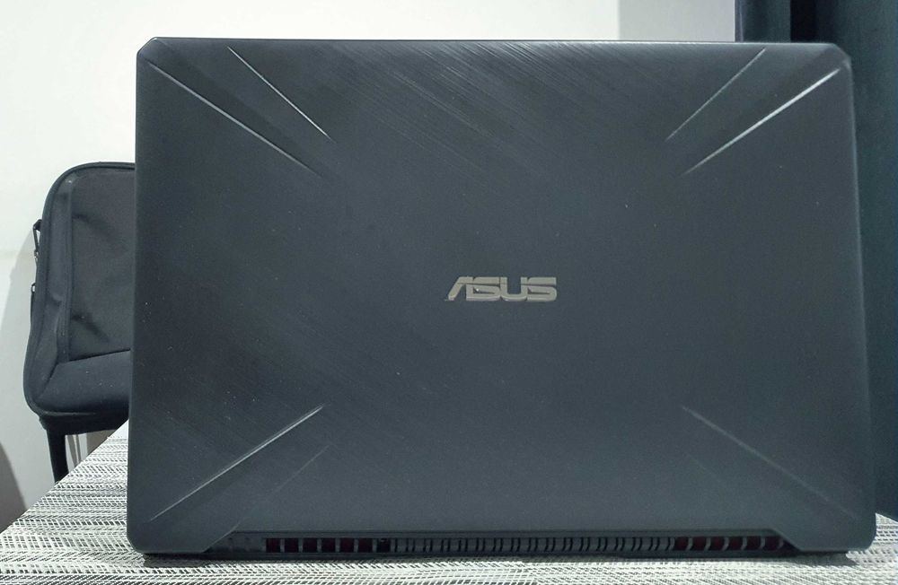 Asus TUF Gaming 17,3" 120HZ Ryzen™ 7/GeForce®/32GB/RGB/1,5TBNvme/Torba