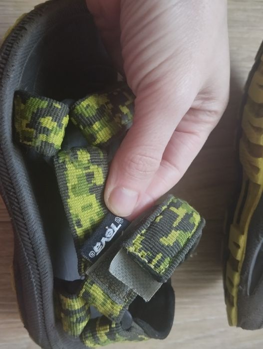 Дитячі сандалі Teva 28 розмір