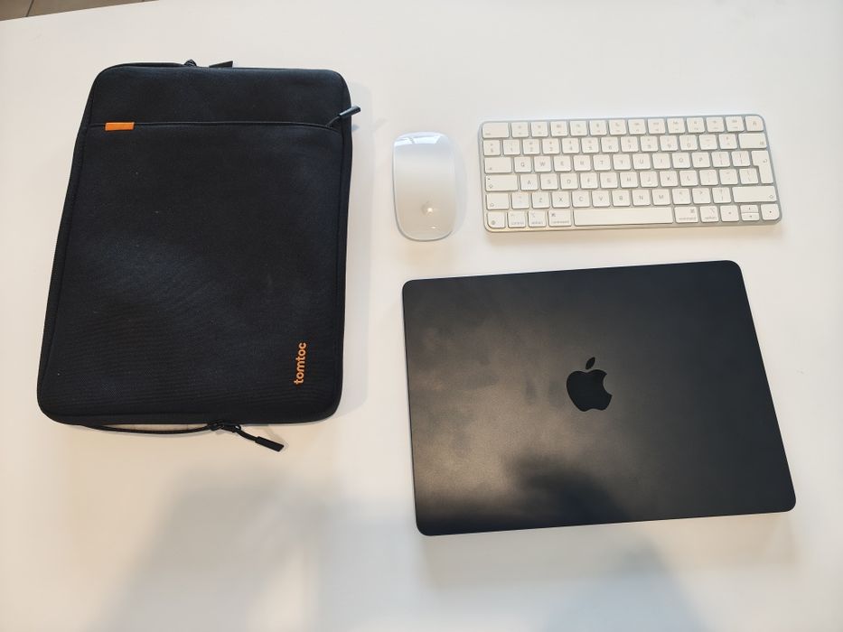 Rezerwacja! MacBook Air 13,6" M2 / 16 GB RAM / 1 TB SSD – stan idealny