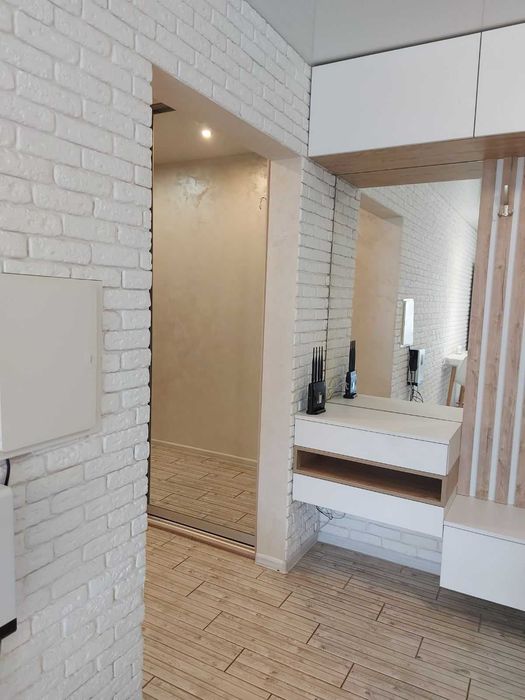 Продаж  2к квартири з автономним опаленням . Піски.  Є- Оселя