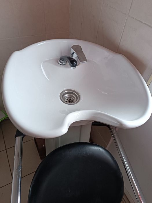 Перукарська мийка