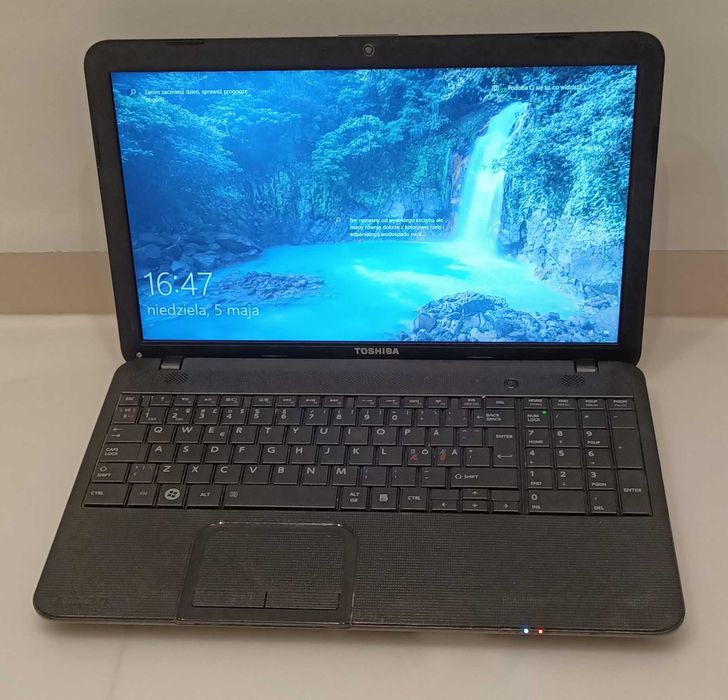 Toshiba Satelite C850 Intel Celeron B820 / 8GB RAM / 320 GB HDD