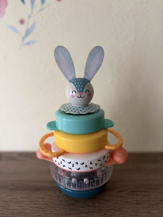 Игрушка пирамидка Taf Toys Кролик коллекция Полярное сияние. Розвиваюча пірамідка "Полярне сяйво" - Кролик