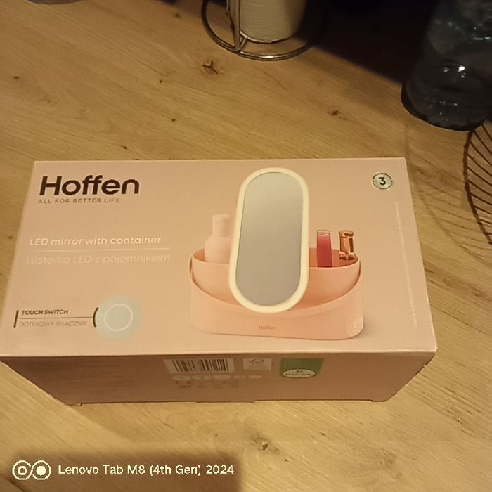 Lusterko LED z pojemnikiem