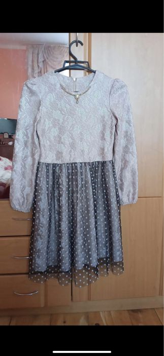 Плаття на дівчинку