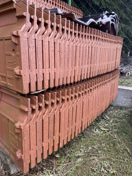 Dachówka ceramiczna Braas rubin 9v czarna