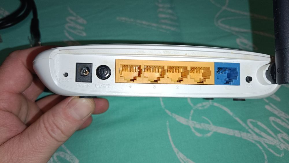 Продам роутер TP-Link 740n