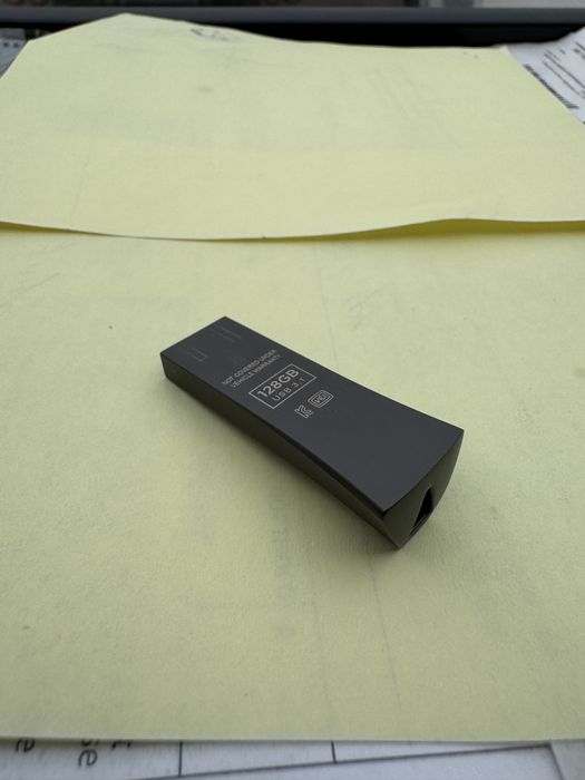 Флешка Тесла .USB 3.1 original.