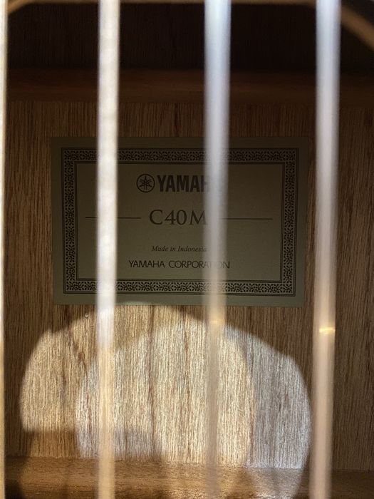Классическая гитара Yamaha C40M