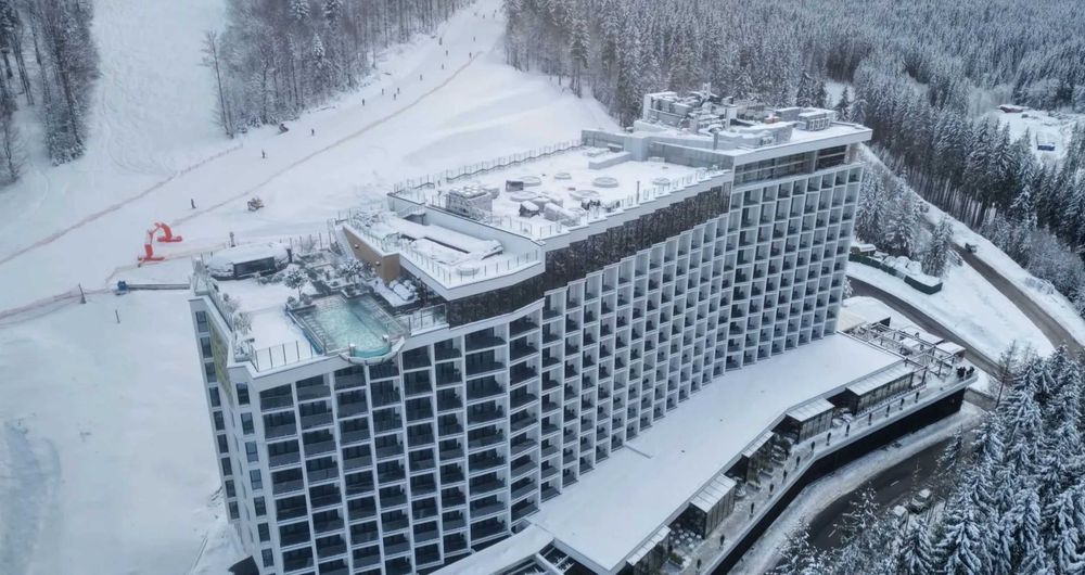 Продаж апартаментів у серці Буковелю!