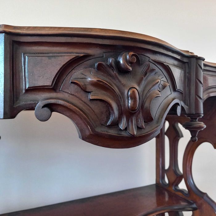 Aparador/Consola - inicio Sec XX