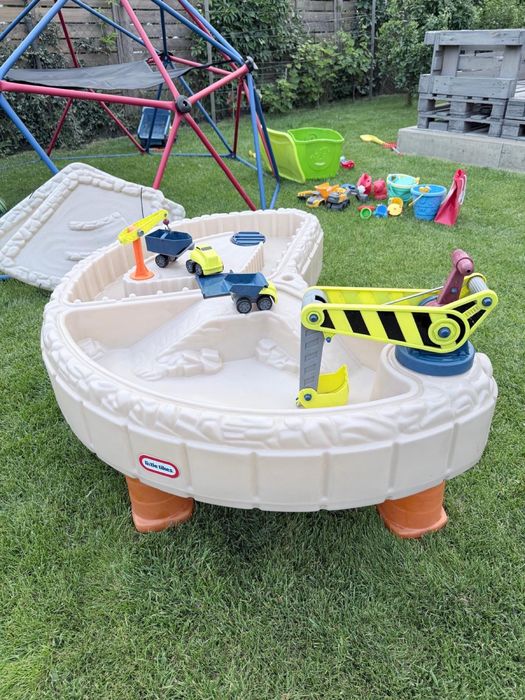 Piaskownica Little Tikes plac budowy z parasolem