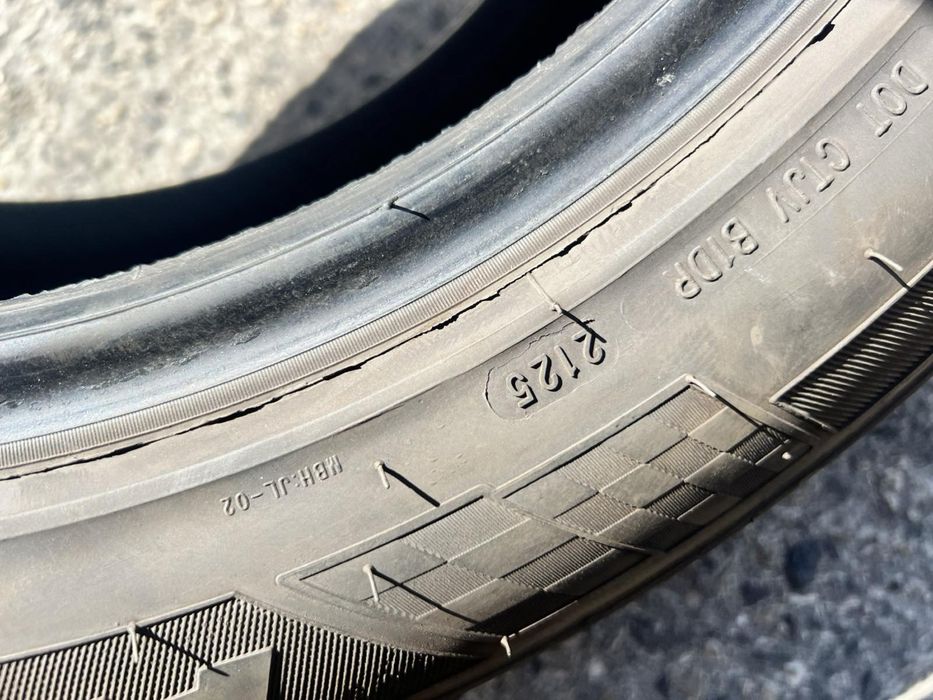 225/55/17 2 pneus