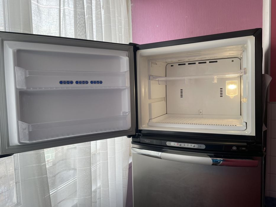 Холодильник Whirlpool tropical