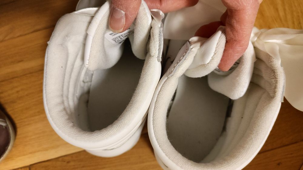 Białe adidasy 38 ze wstążkami napis Reebok