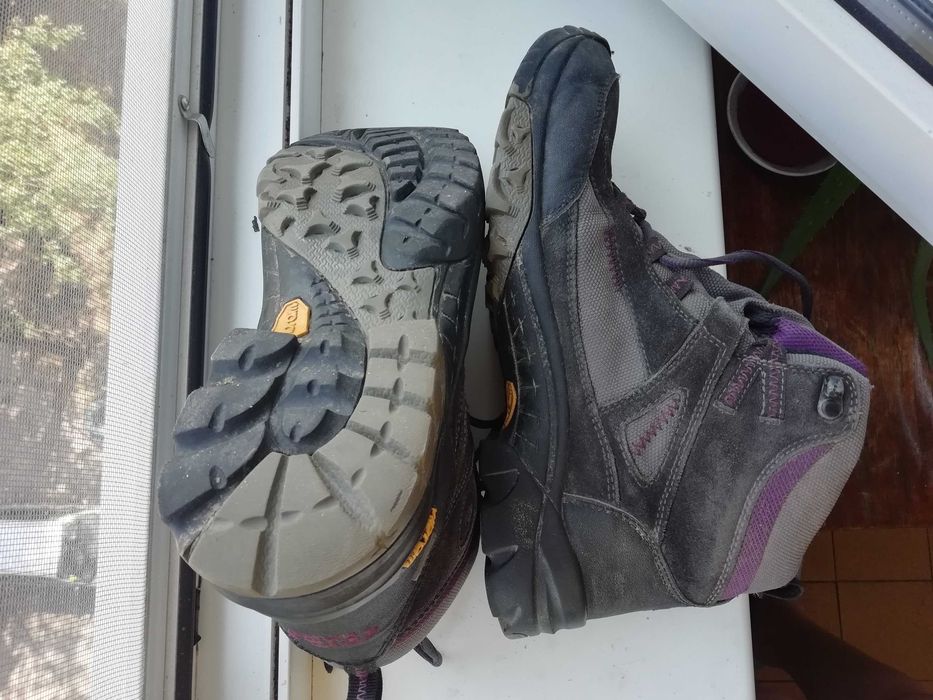 трекінгові боти - літо/осінь, підошва vibram