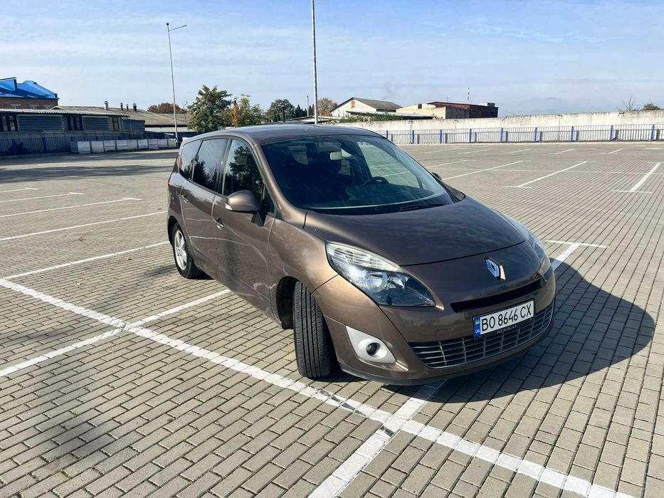 Продам Renault Grand Scenic III 2009 року випуску