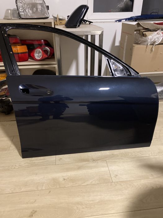 Двері Mersedes Benz C-Klas w204 передні праві двері мерседес c-klas