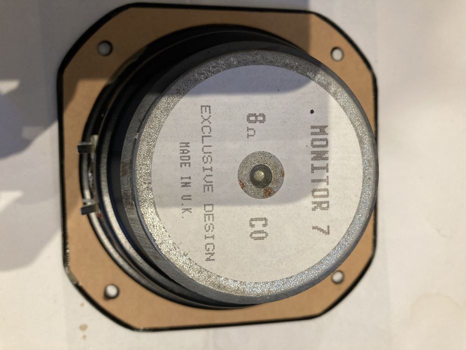 Altifalante Monitor audio M7