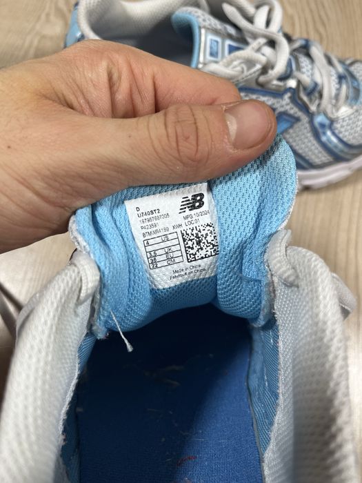 New Balance 740 białe/niebieskie rozmiar 36