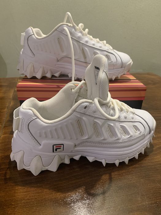 Продам кросівки, стан: вживані