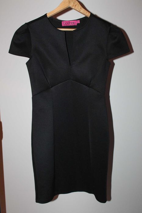 Dopasowana mała czarna Boohoo rozmiar 34