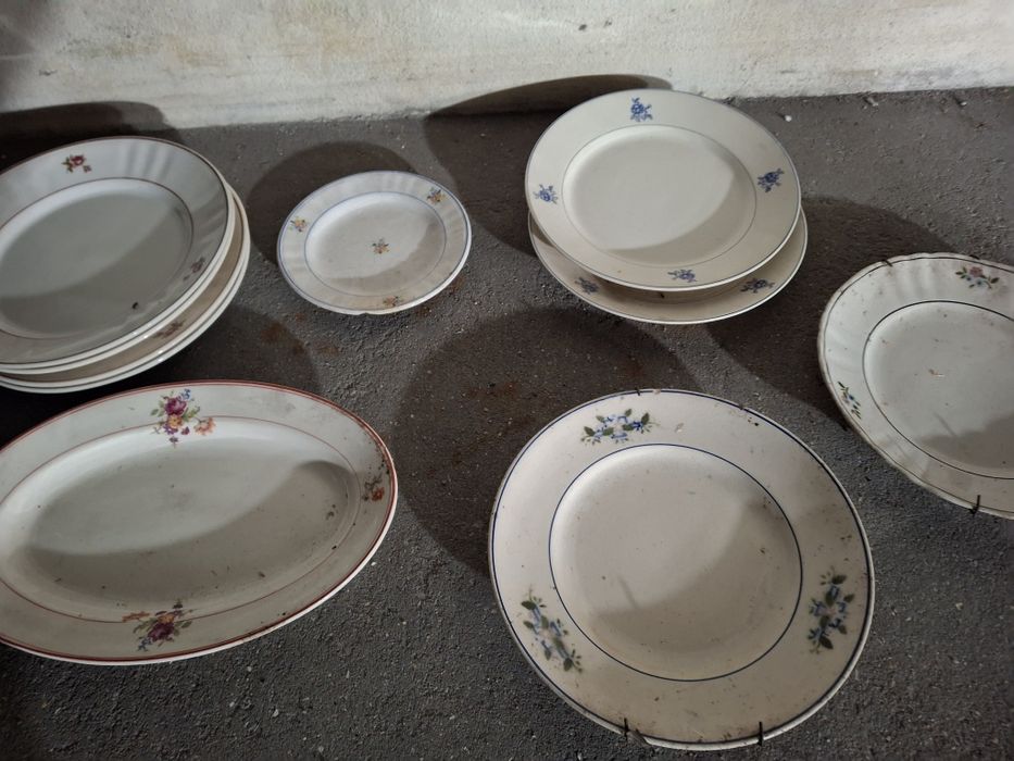 Pratos antigos  - PARA DESOCUPAR