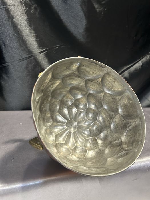 Miedziana Foremka na Babkę – Klasyczna, z Kółeczkiem do Zawieszenia