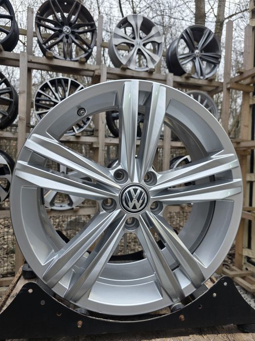 Диски 5/112r18 R-line  7j ET 43 VW Tiguan,Passat,Tayron  та інші