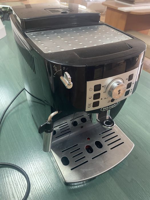 Кавомашина Delonghi
