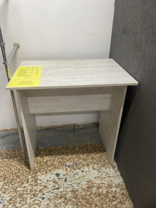 Продам меблі для магазину