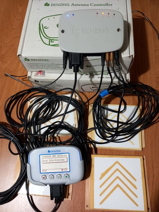 Zegar Benzing G2 z antenami